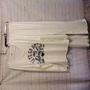 NWOT Two-Piece Lounge Set Adventure Print Casual V-Neck